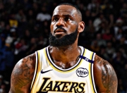 爱游戏体育-包含洛杉矶湖人训练开放日，转会期再遭质疑引欢呼，意大利杯在即，阵容厚度经受考验的词条