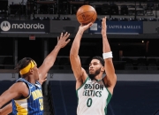 爱游戏体育- 塔图姆进攻 